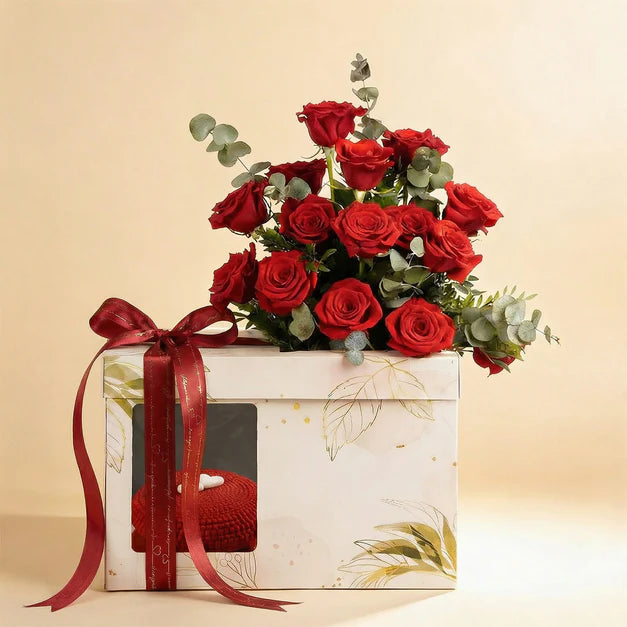 LOVE Box | Roses & Chocolate Cake for Valentine